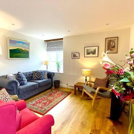 Tilly'S A Perfect Apartment In The Market Town Of Ледбъри Екстериор снимка